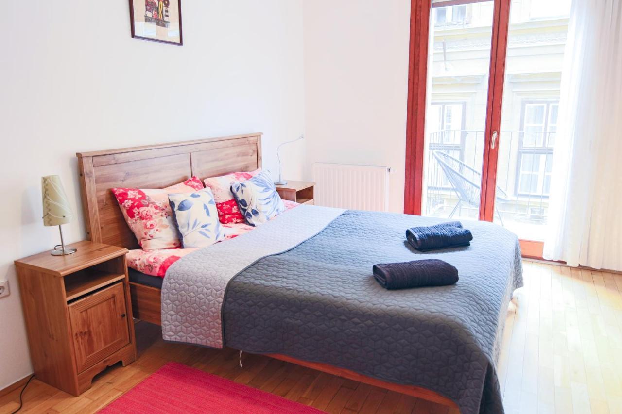 Apartment Artemisia Luxury Balcony Budapest