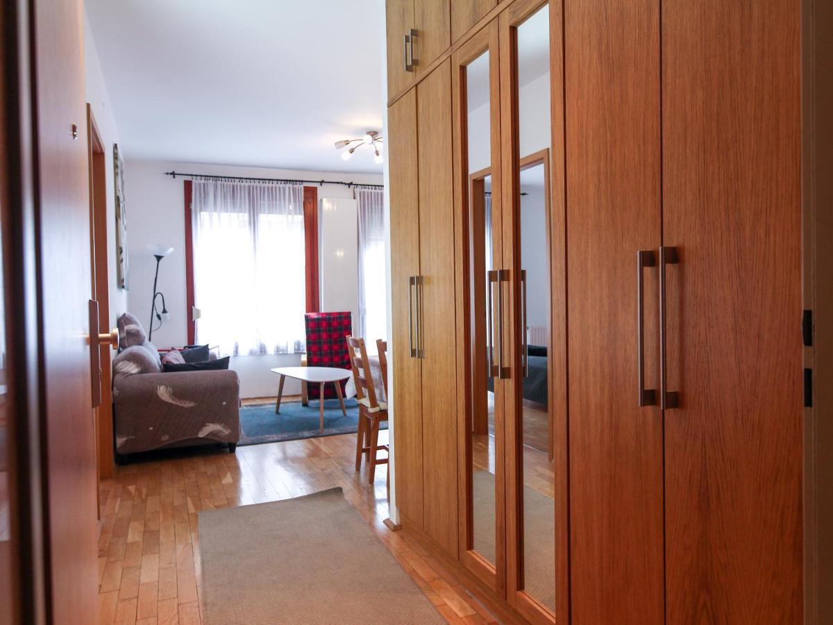 Apartment Artemisia Luxury Balcony