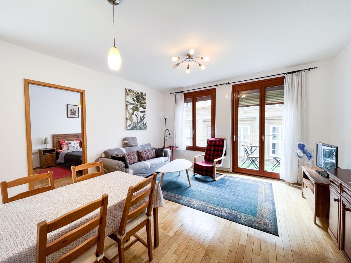 Apartment Artemisia Luxury Balcony *